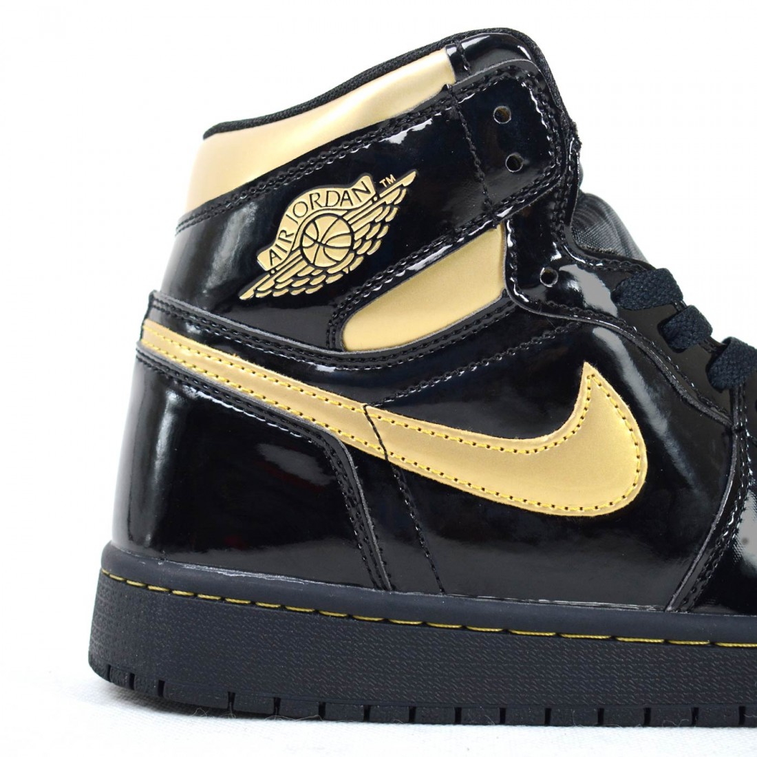 air jordan 1 black gold patent